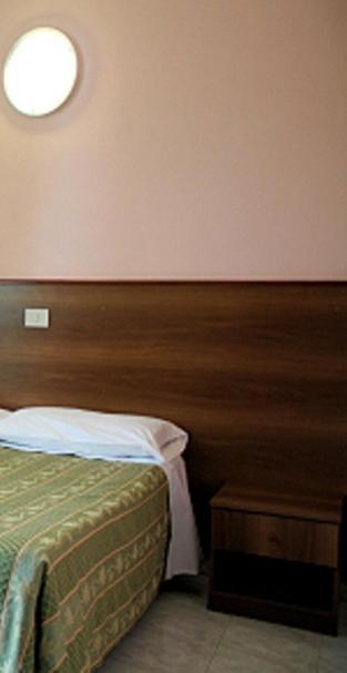 Hotel Rallye Милан Номер фото
